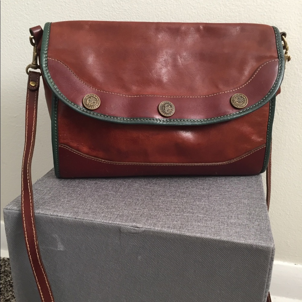 Authentic vintage Brahmin (Dartmouth, MA)crossbody